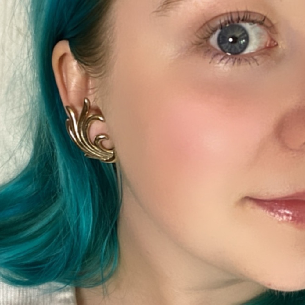 Vintage Monet Metal Silver/Gold Clip On Earrings Spiral Around Ear